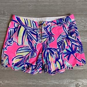 🩵 Lilly Pulitzer Buttercup Scallop Printed Shorts - 00